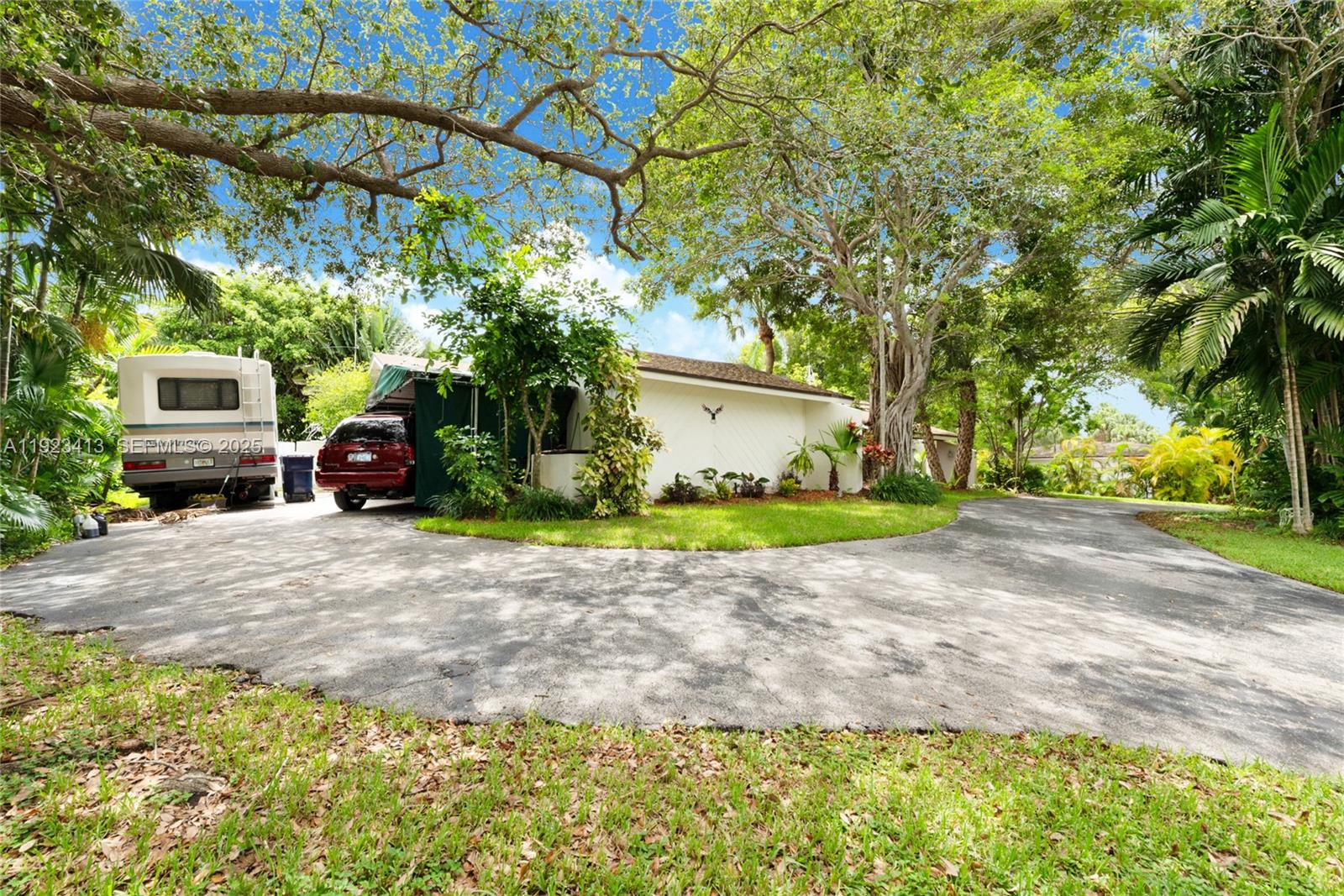 17123 Sw 78th Place Property Photo 3