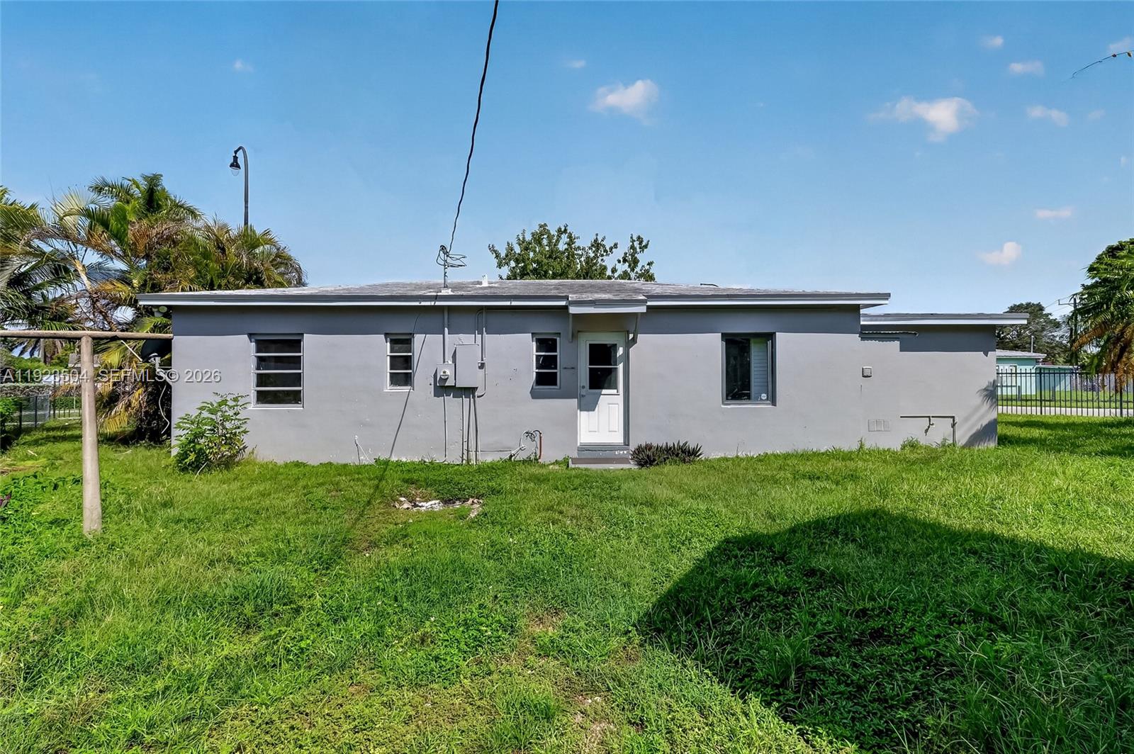 14801 Lincoln Boulevard Property Photo 8