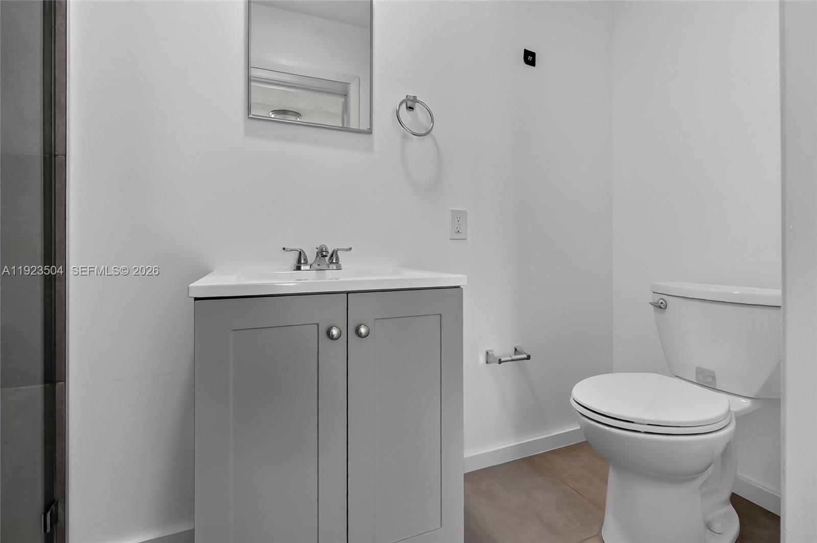 14801 Lincoln Boulevard Property Photo 16
