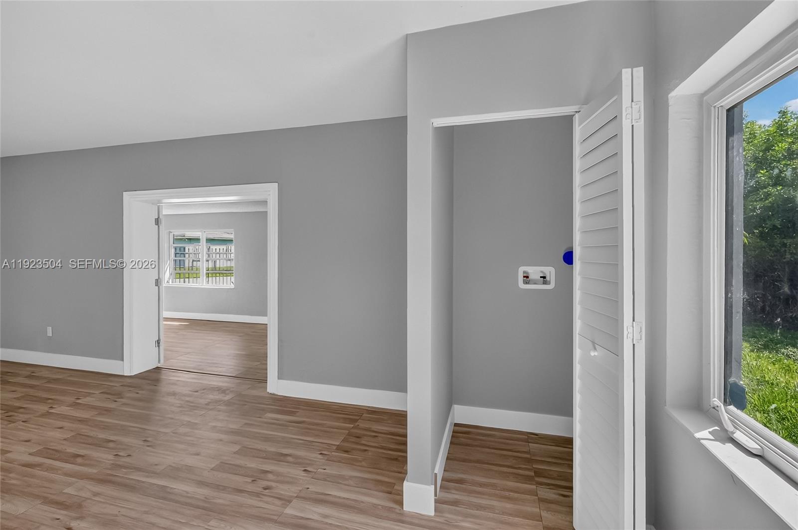 14801 Lincoln Boulevard Property Photo 18