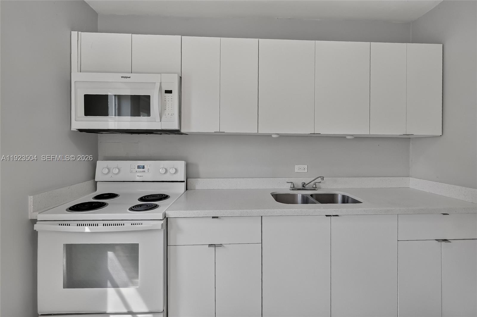 14801 Lincoln Boulevard Property Photo 22