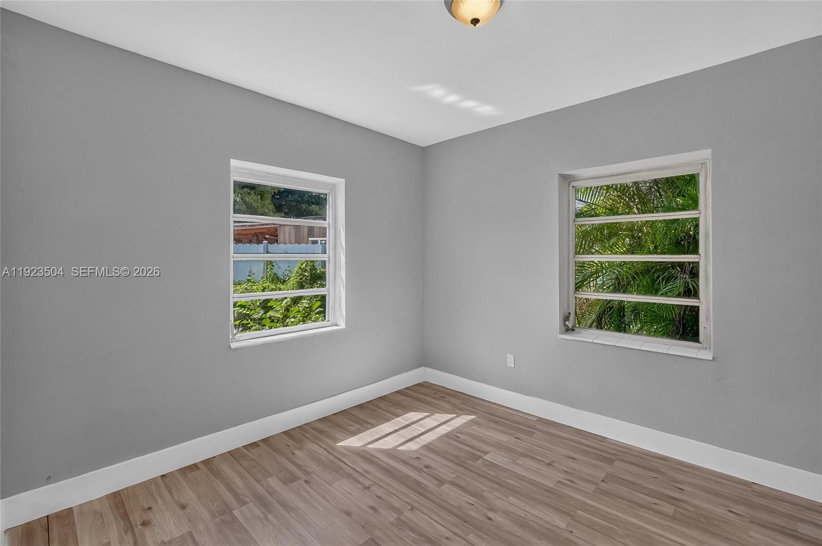 14801 Lincoln Boulevard Property Photo 25