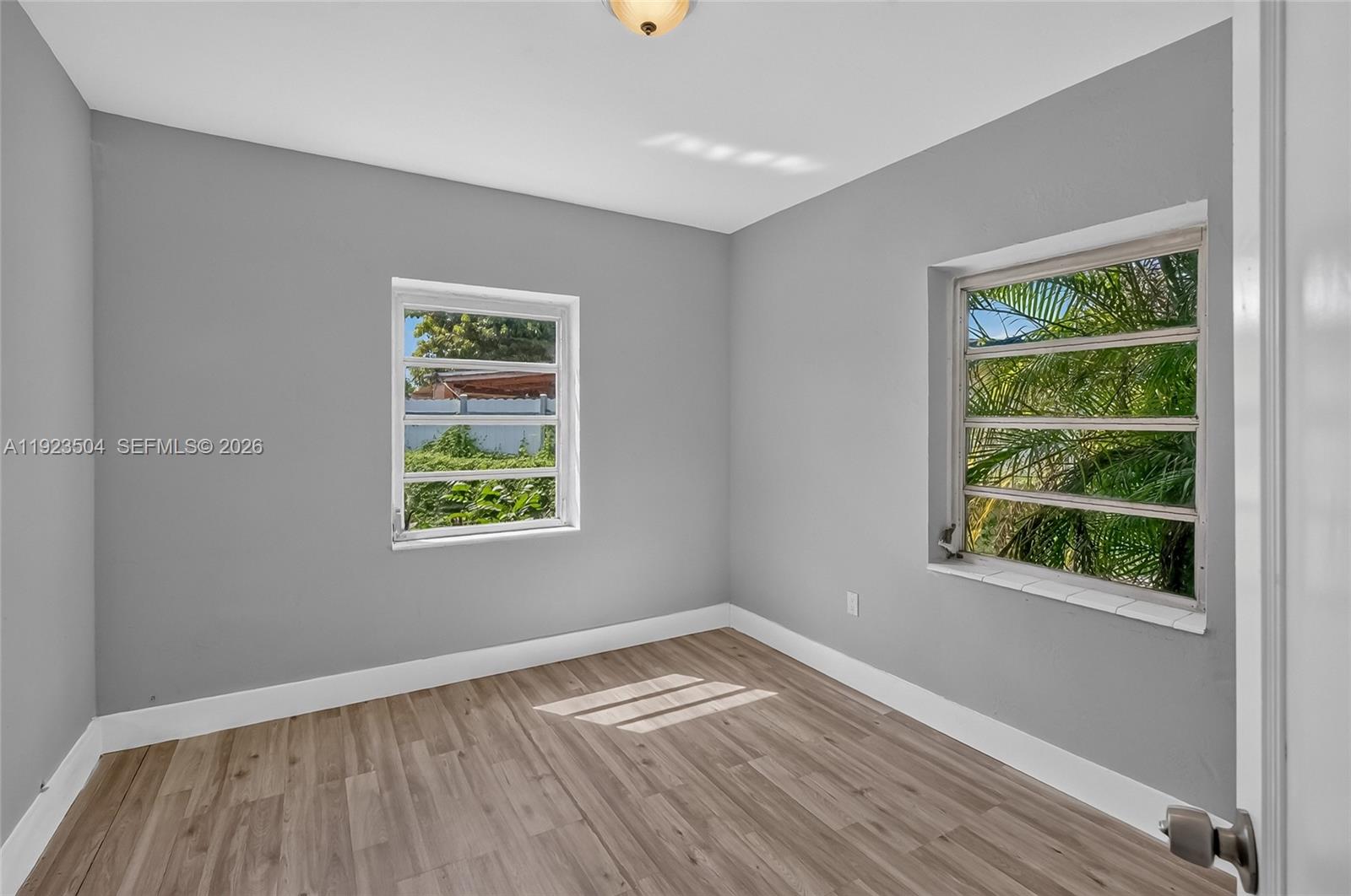 14801 Lincoln Boulevard Property Photo 27