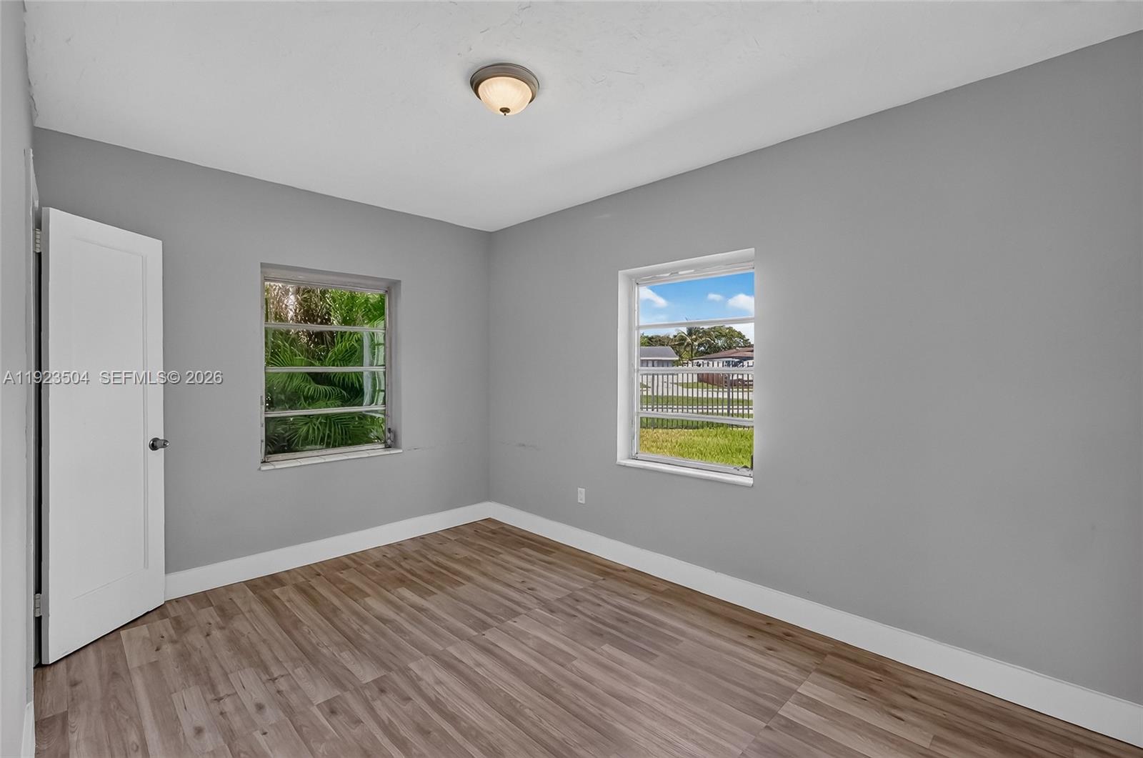14801 Lincoln Boulevard Property Photo 28