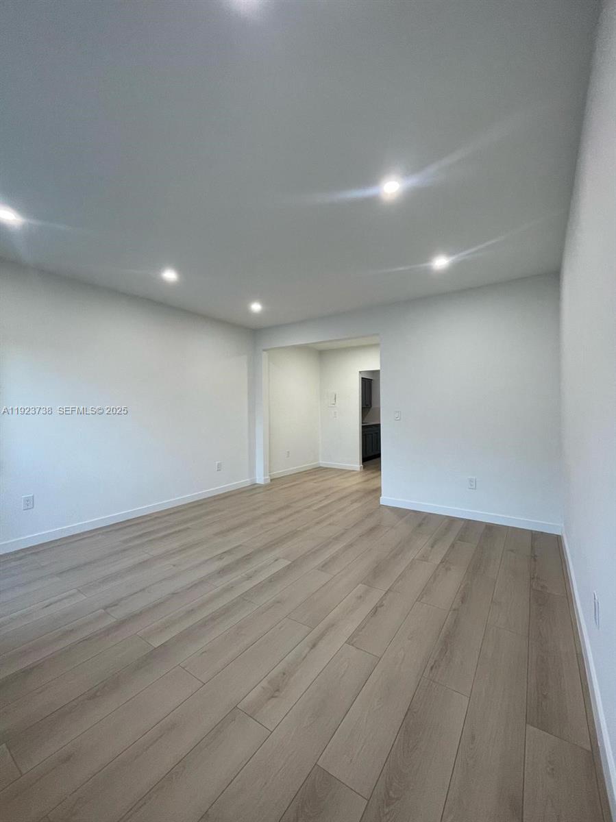 544 Michigan Avenue 10 Property Photo 2