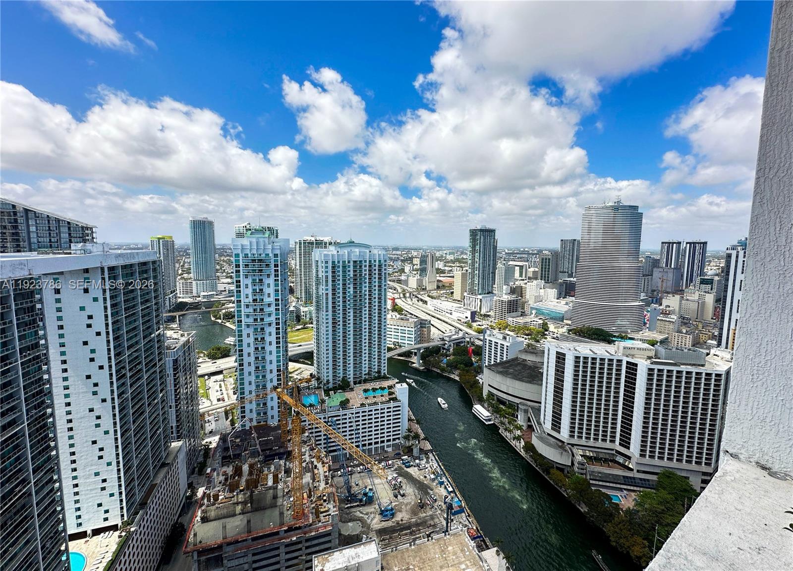 485 Brickell Avenue 4405 Property Photo 2