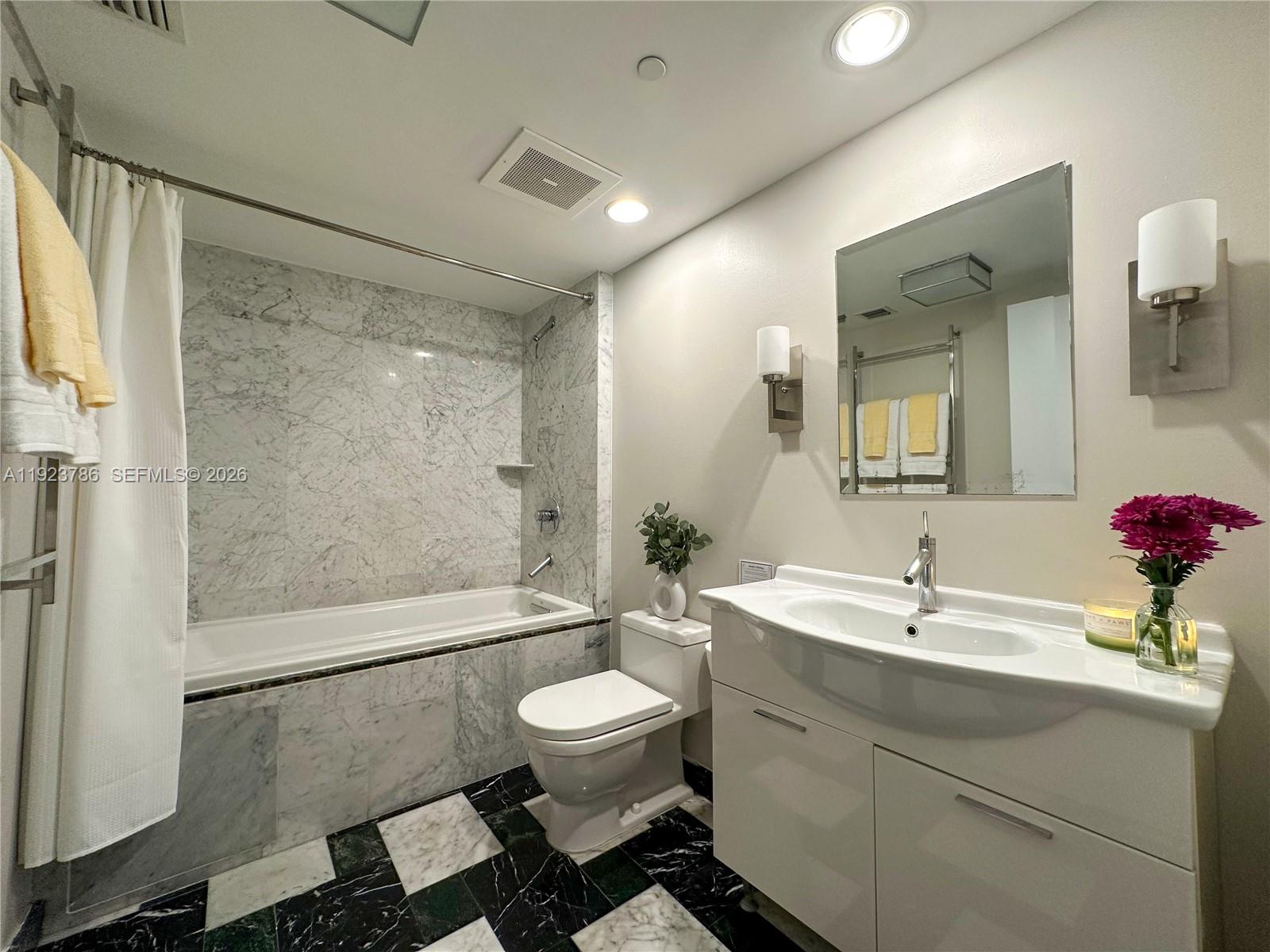 485 Brickell Avenue 4405 Property Photo 13