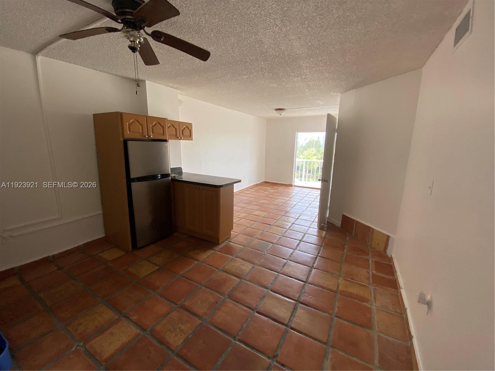 1650 Ne 115th Street 405 Property Photo 5