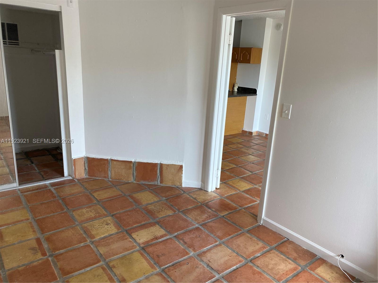 1650 Ne 115th Street 405 Property Photo 14