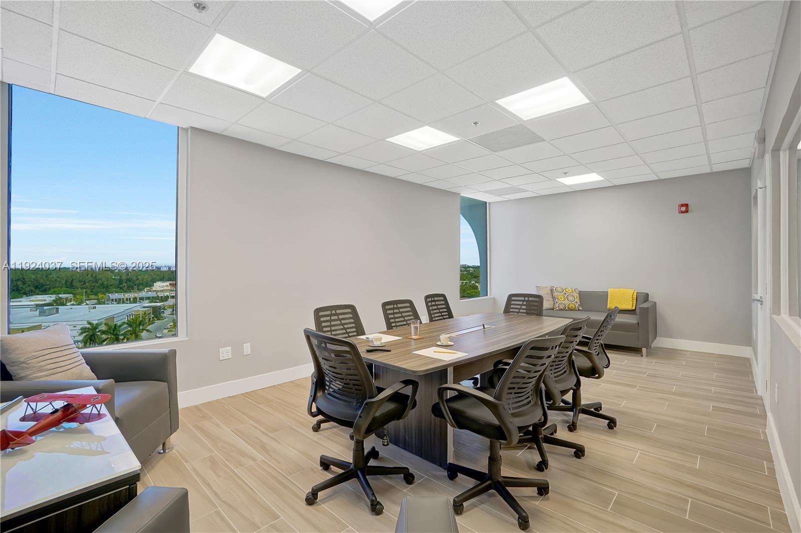 12550 Biscayne Boulevard 902 Property Photo 1