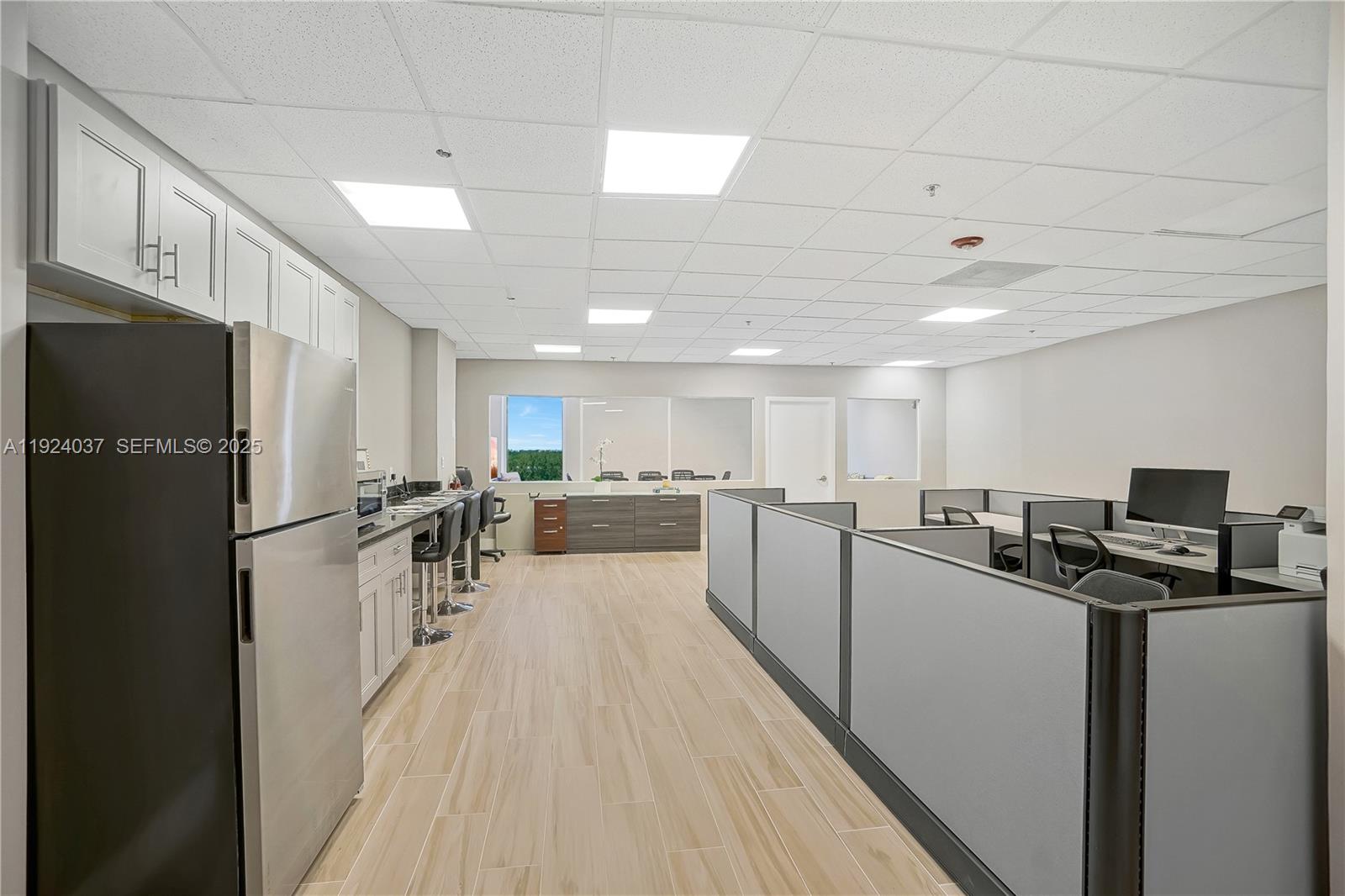 12550 Biscayne Boulevard 902 Property Photo 4