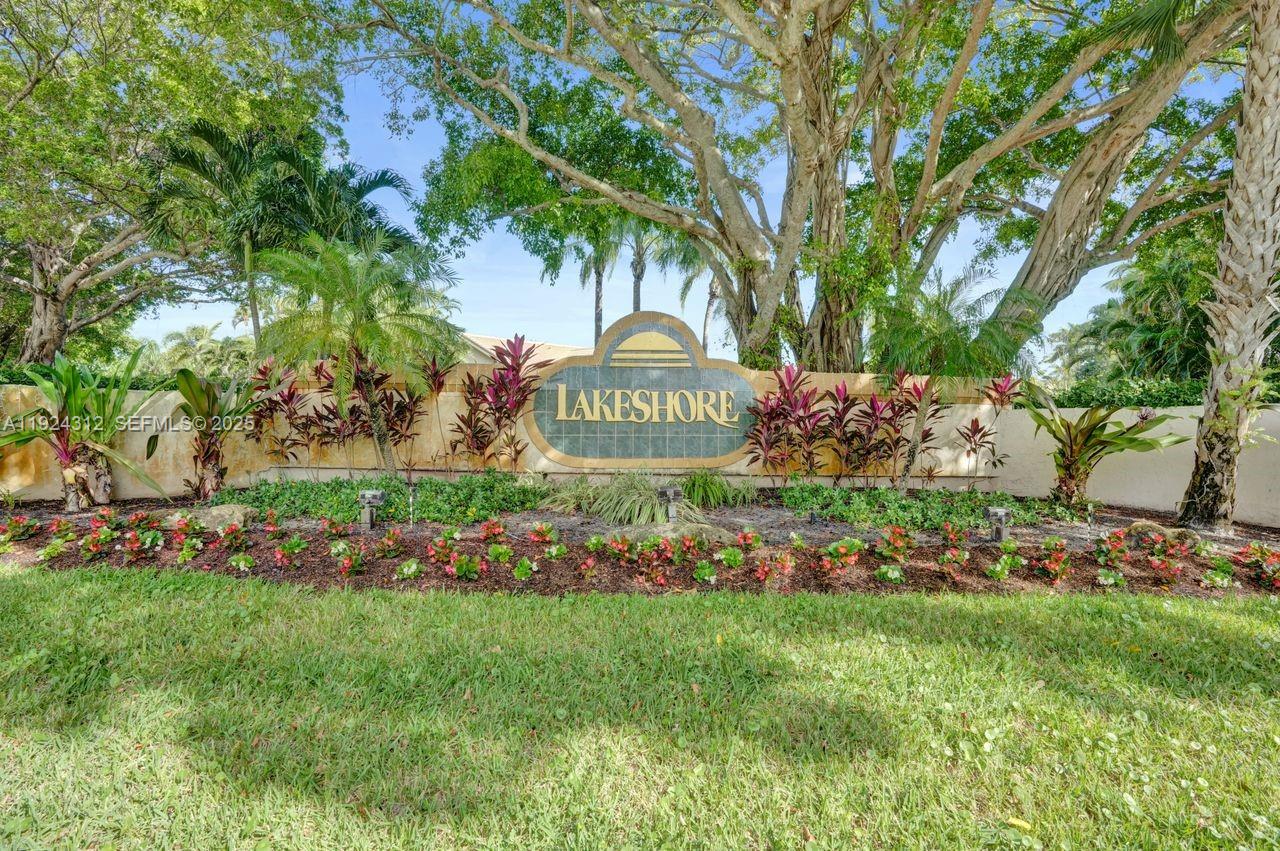 9 S Lakeshore Drive Property Photo 4
