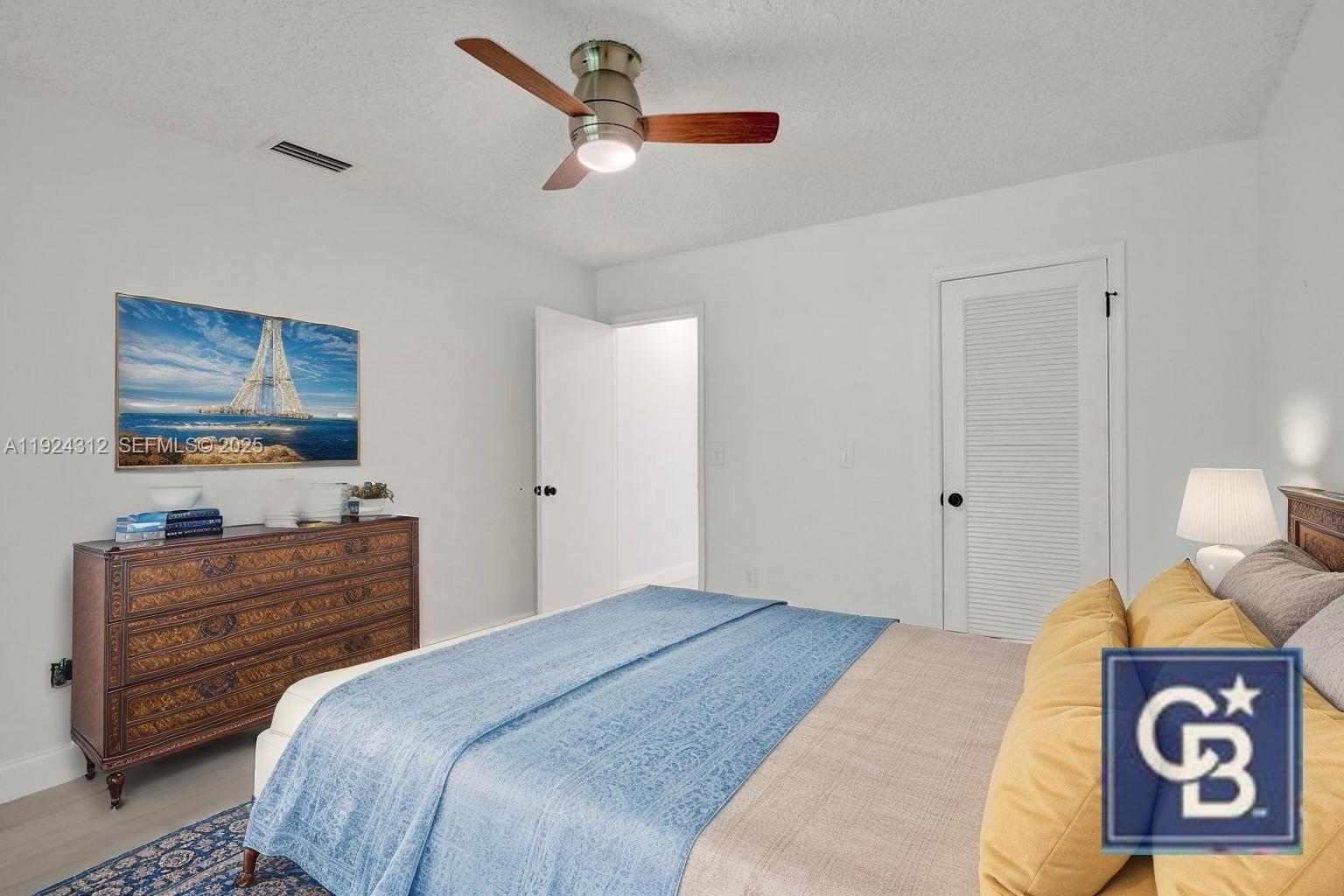 9 S Lakeshore Drive Property Photo 8