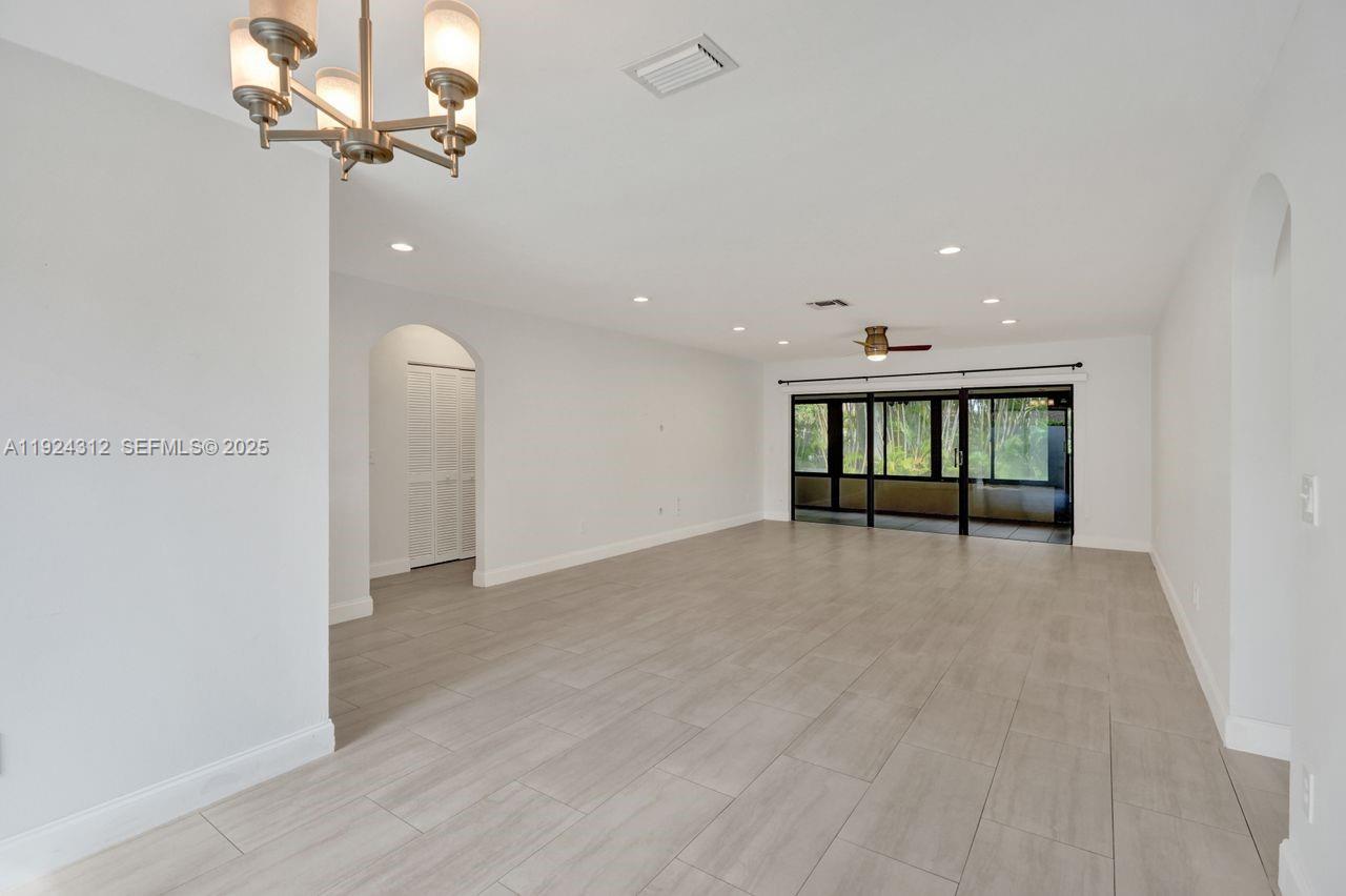 9 S Lakeshore Drive Property Photo 14