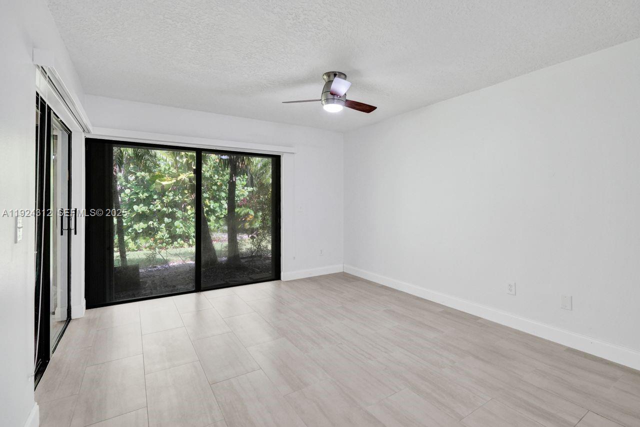9 S Lakeshore Drive Property Photo 17
