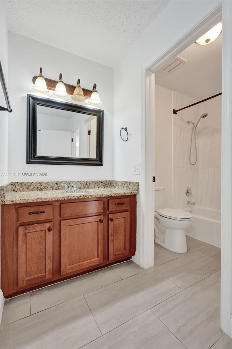 9 S Lakeshore Drive Property Photo 20