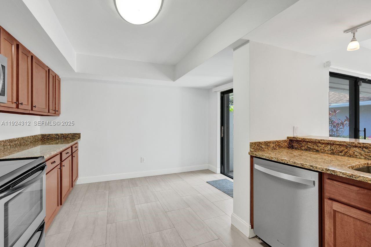 9 S Lakeshore Drive Property Photo 29