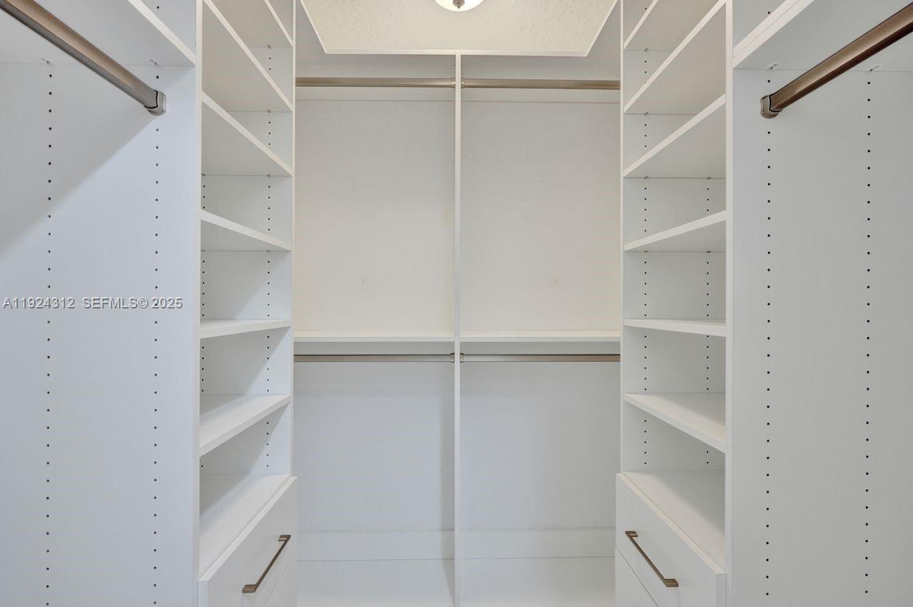 9 S Lakeshore Drive Property Photo 34