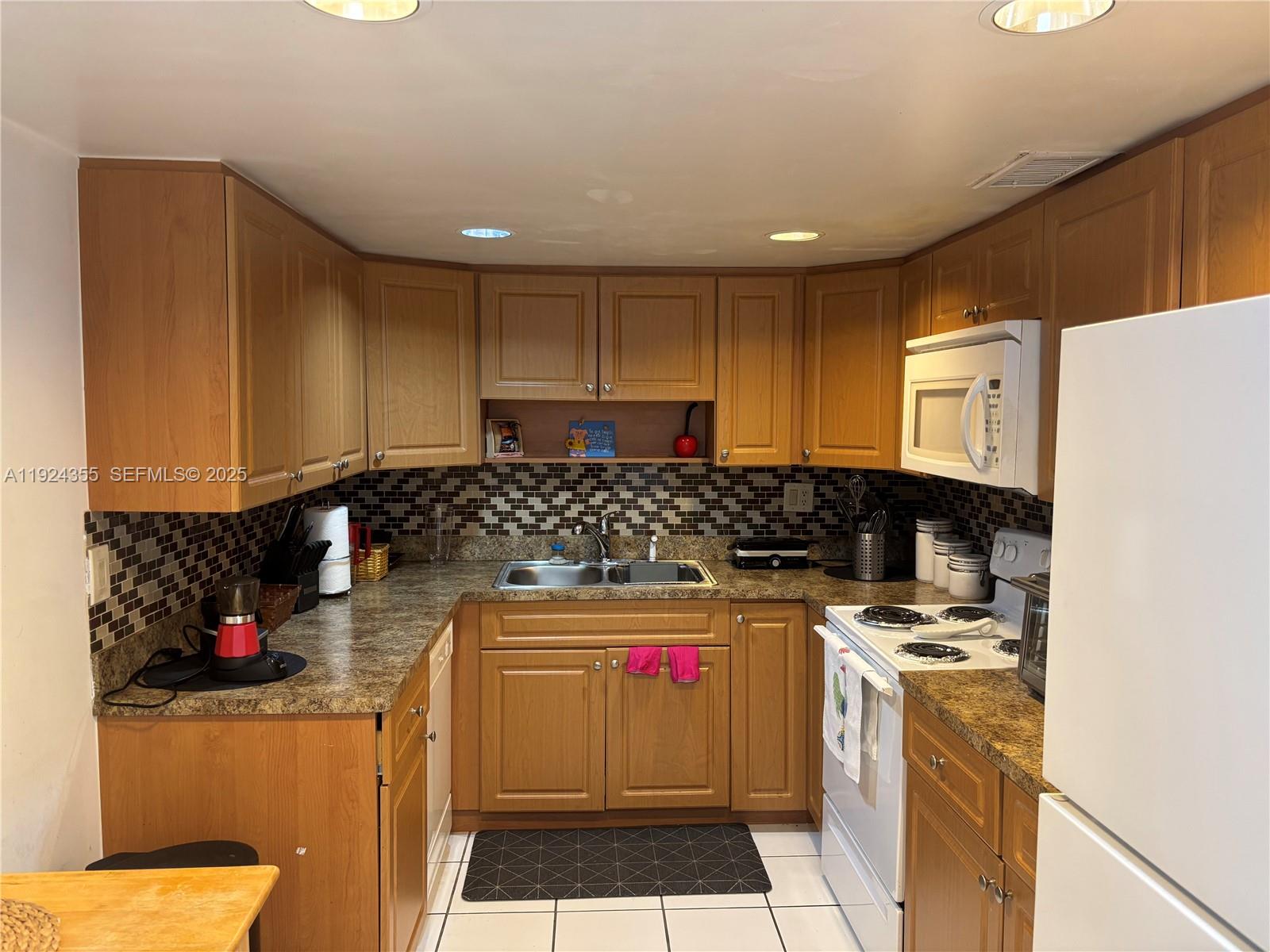 14250 Sw 62nd Street 520 Property Photo 5