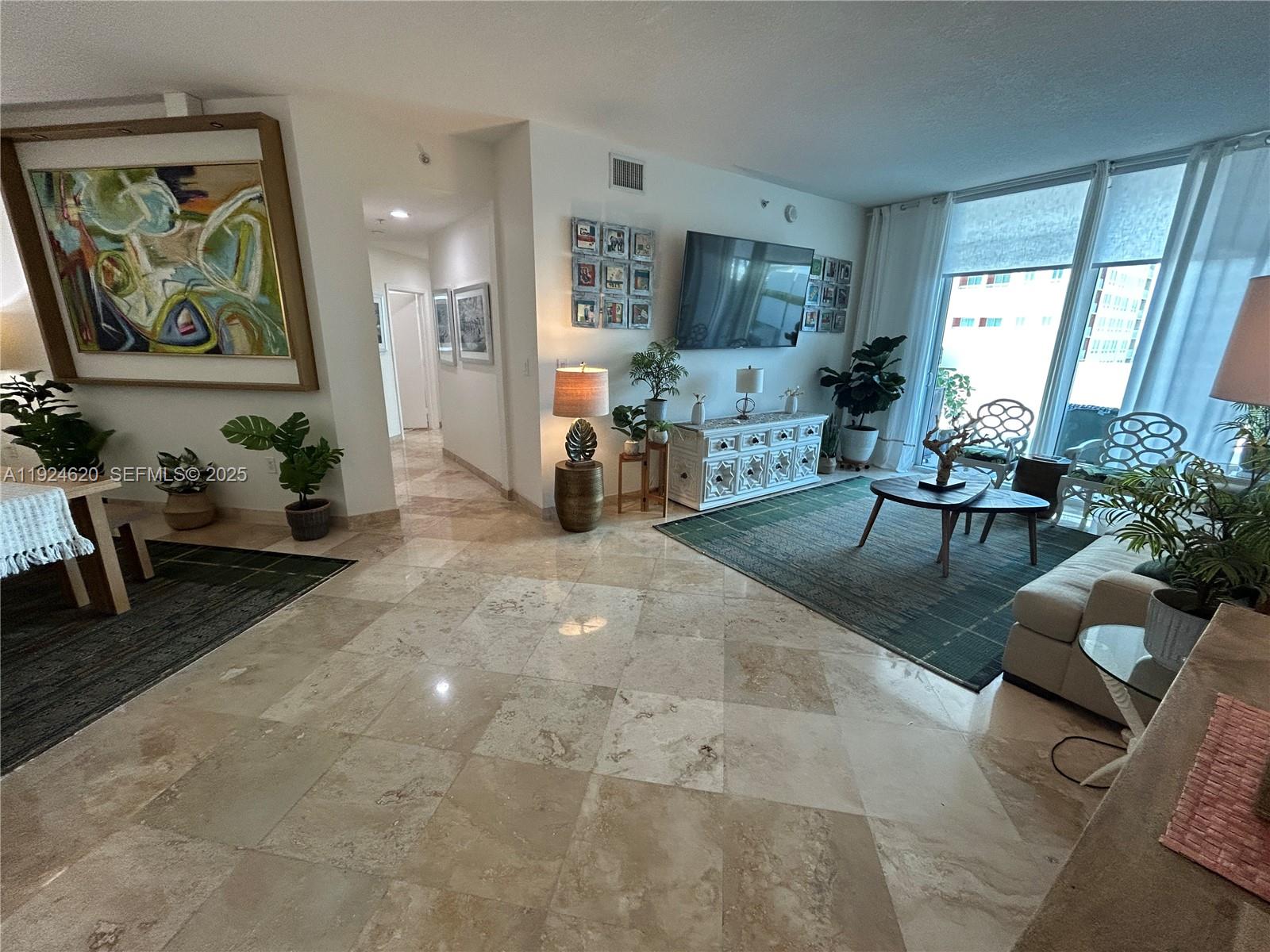 9055 Sw 73 Court 809 Property Photo 7