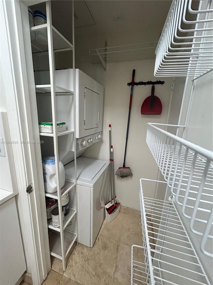 9055 Sw 73 Court 809 Property Photo 35