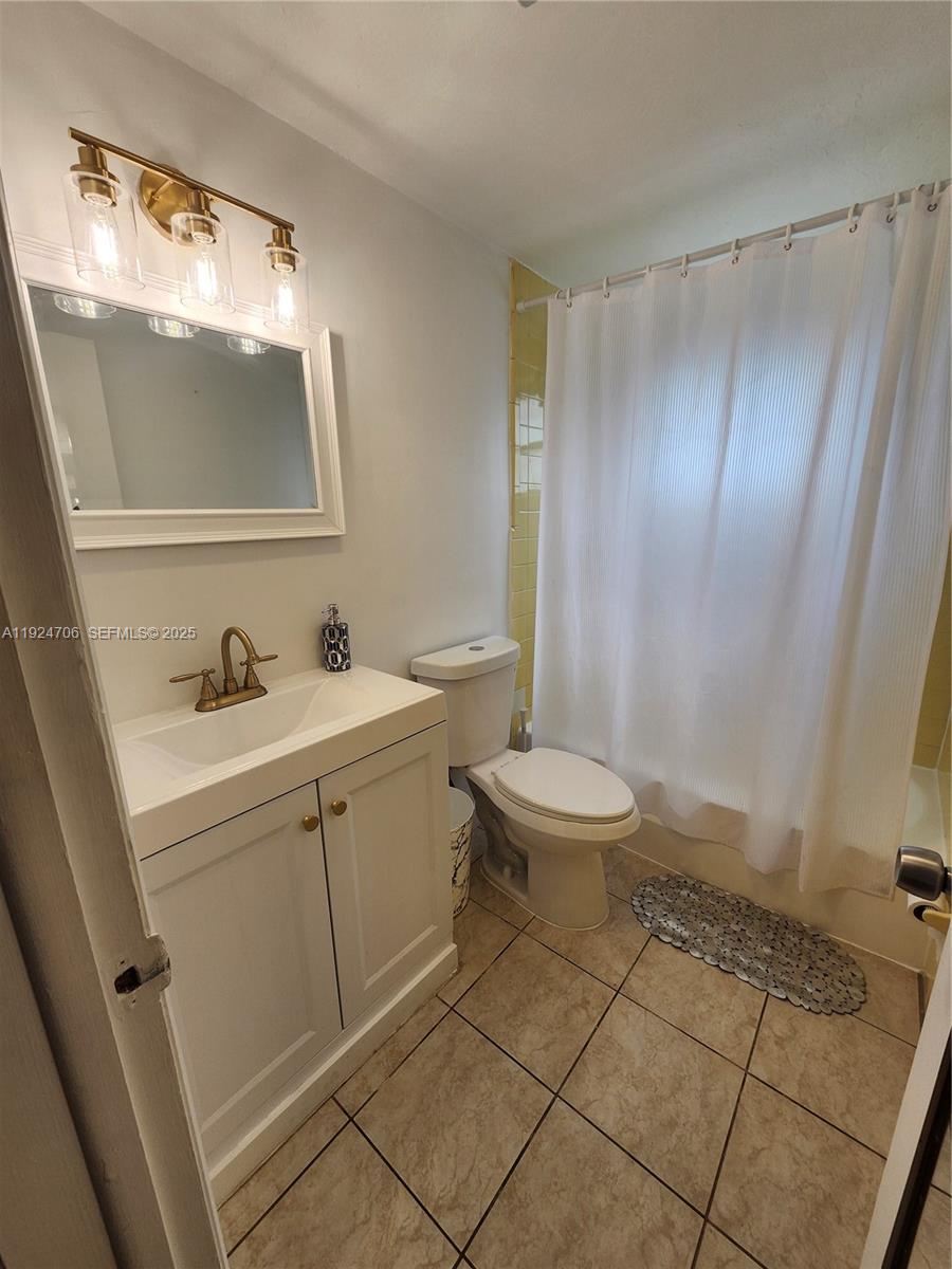 1100 Ne 9th Avenue 203 Property Photo 5
