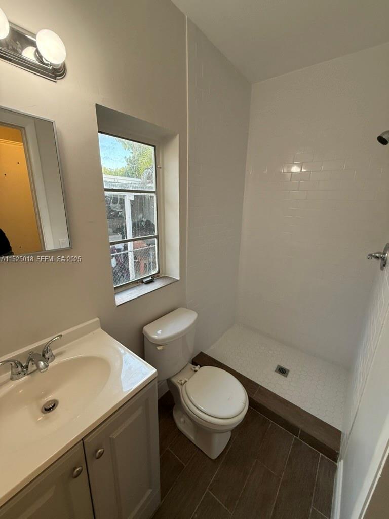 2459 Nw 28th Street Property Photo 14