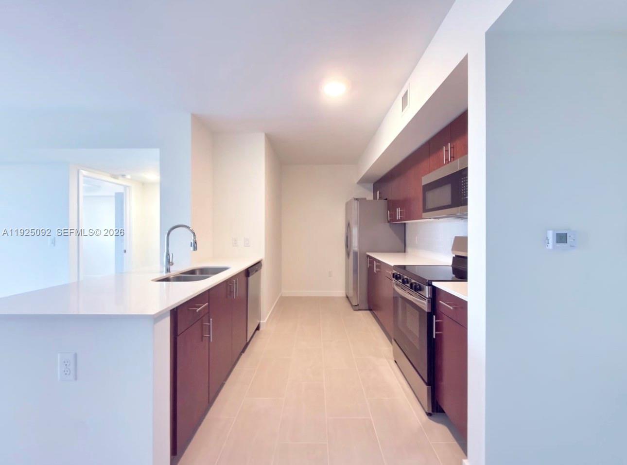 A11925092 Property Photo 2