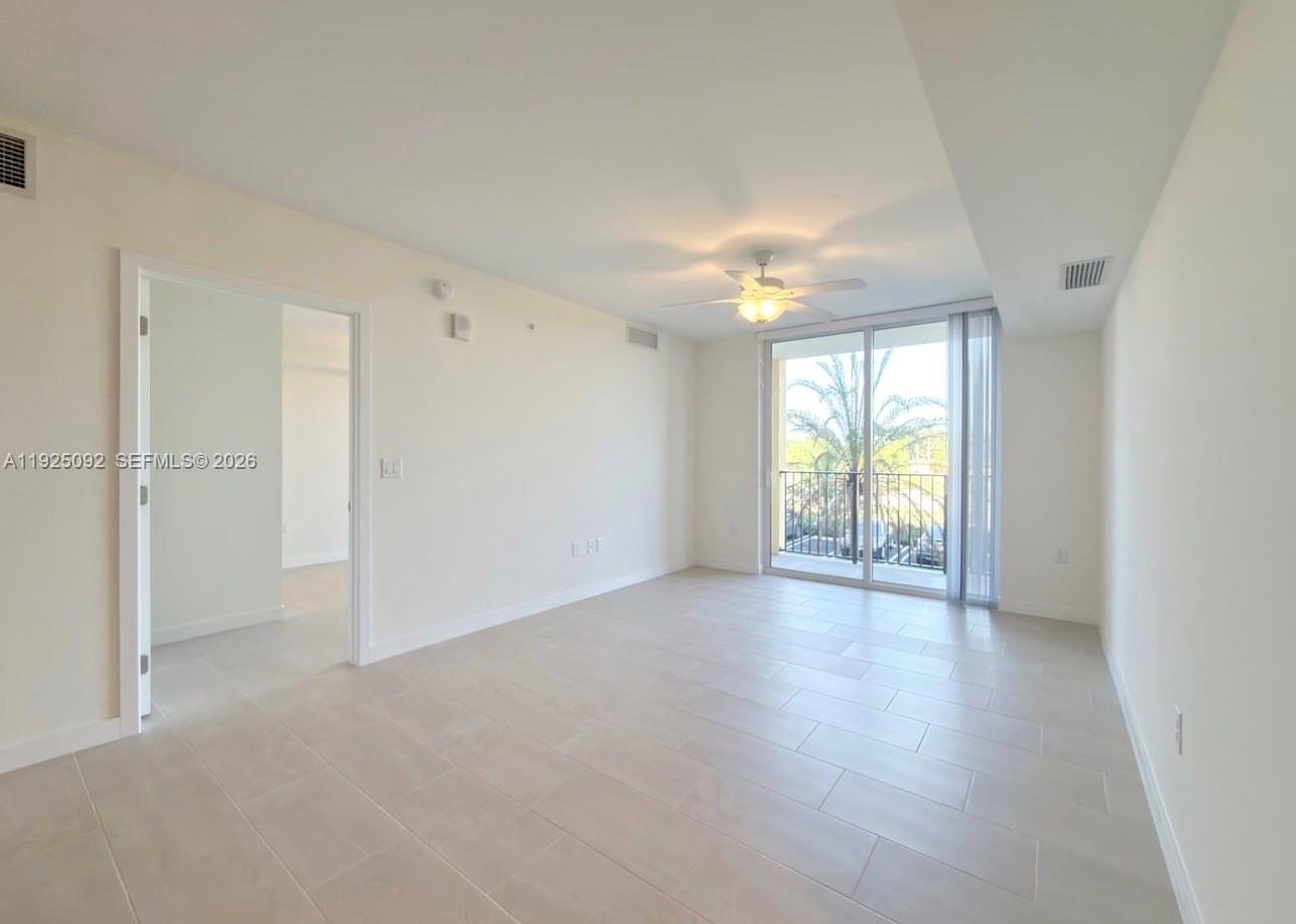 A11925092 Property Photo 10