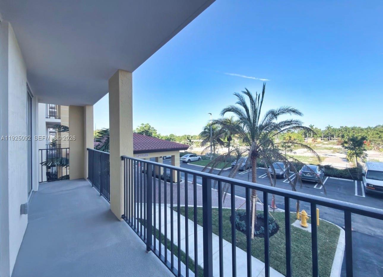 A11925092 Property Photo 16