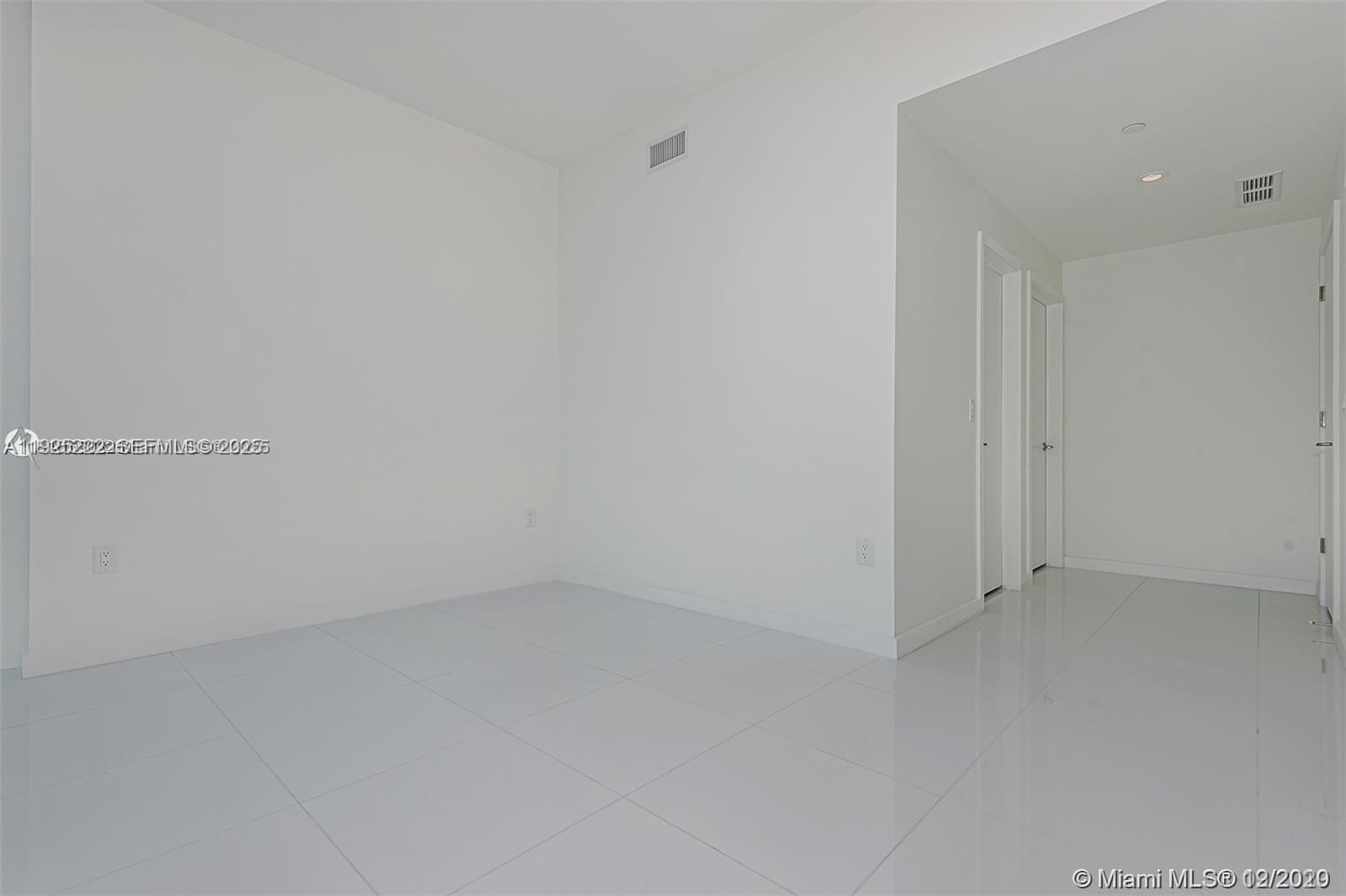 851 Ne 1st Avenue 1608 Property Photo 8