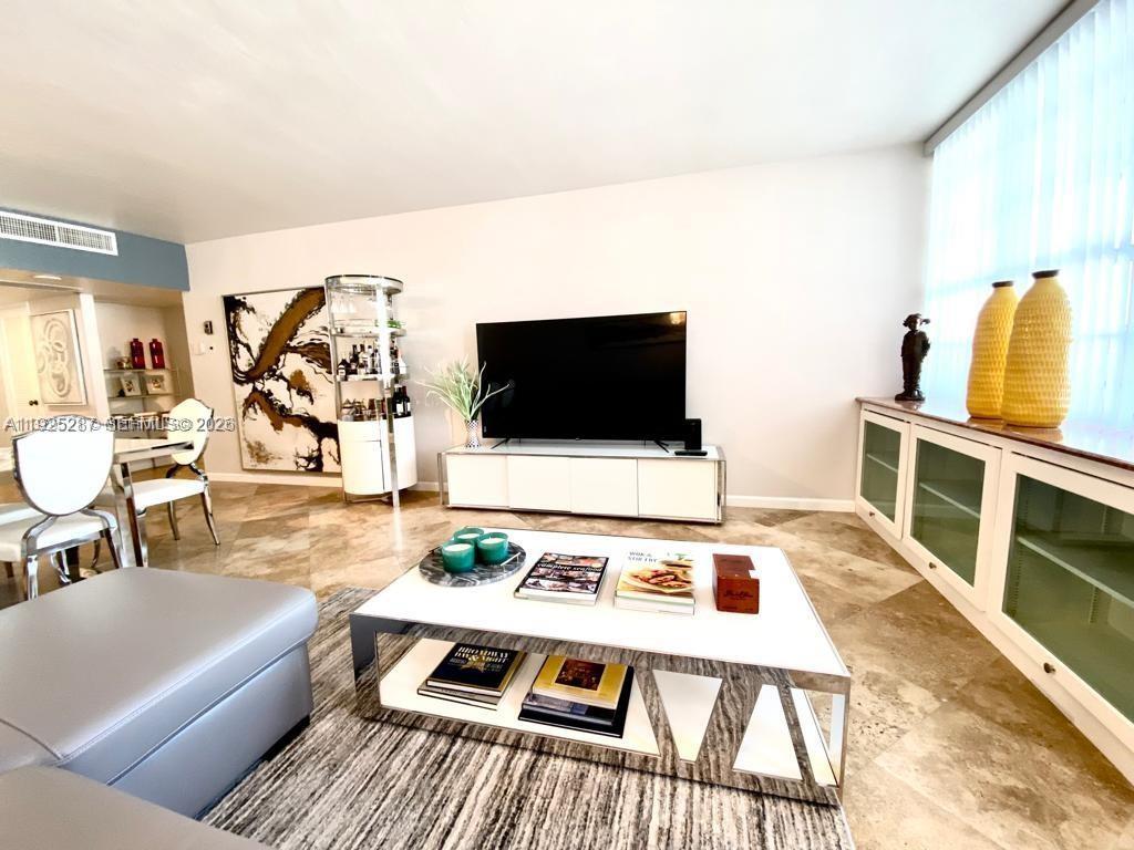 100 Lincoln Road 608 Property Photo 3