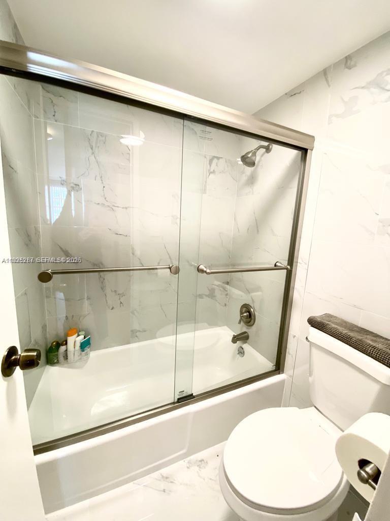 100 Lincoln Road 608 Property Photo 15
