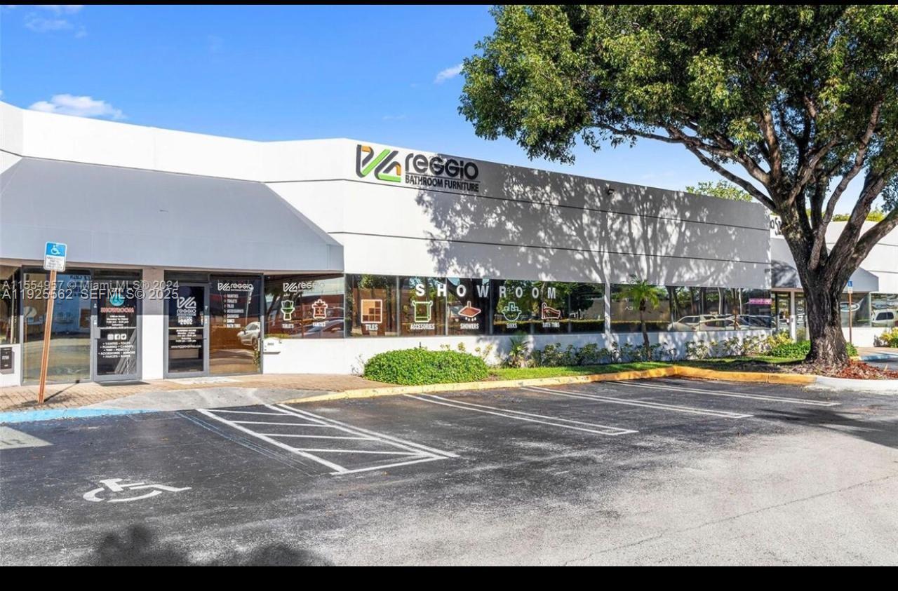 A11925562 Property Photo 1