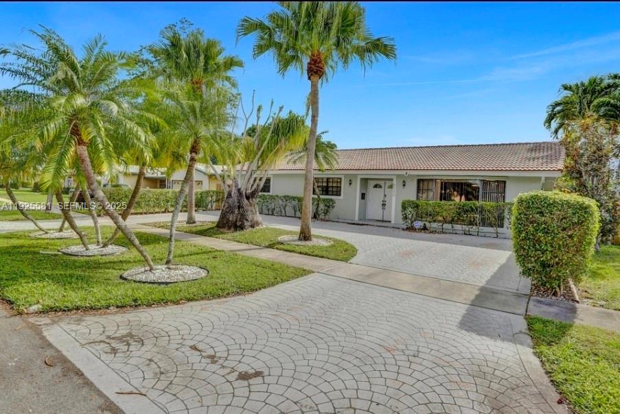 5500 Buchanan Street Property Photo 4