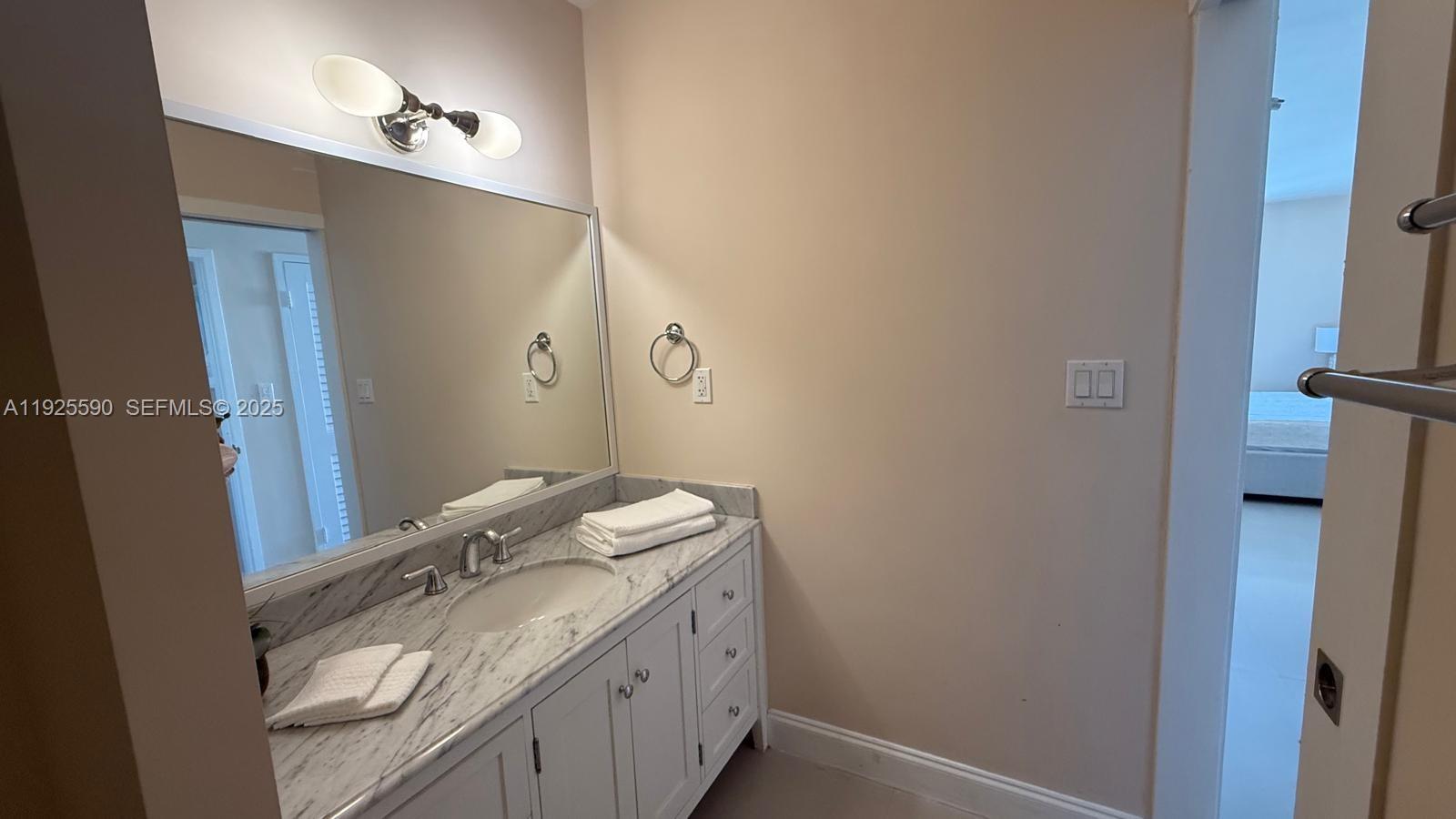 100 Lincoln Road 1108 Property Photo 12