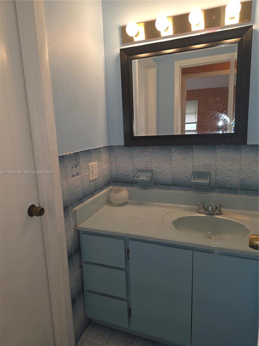 250 Nw 63rd Court 2 Property Photo 8