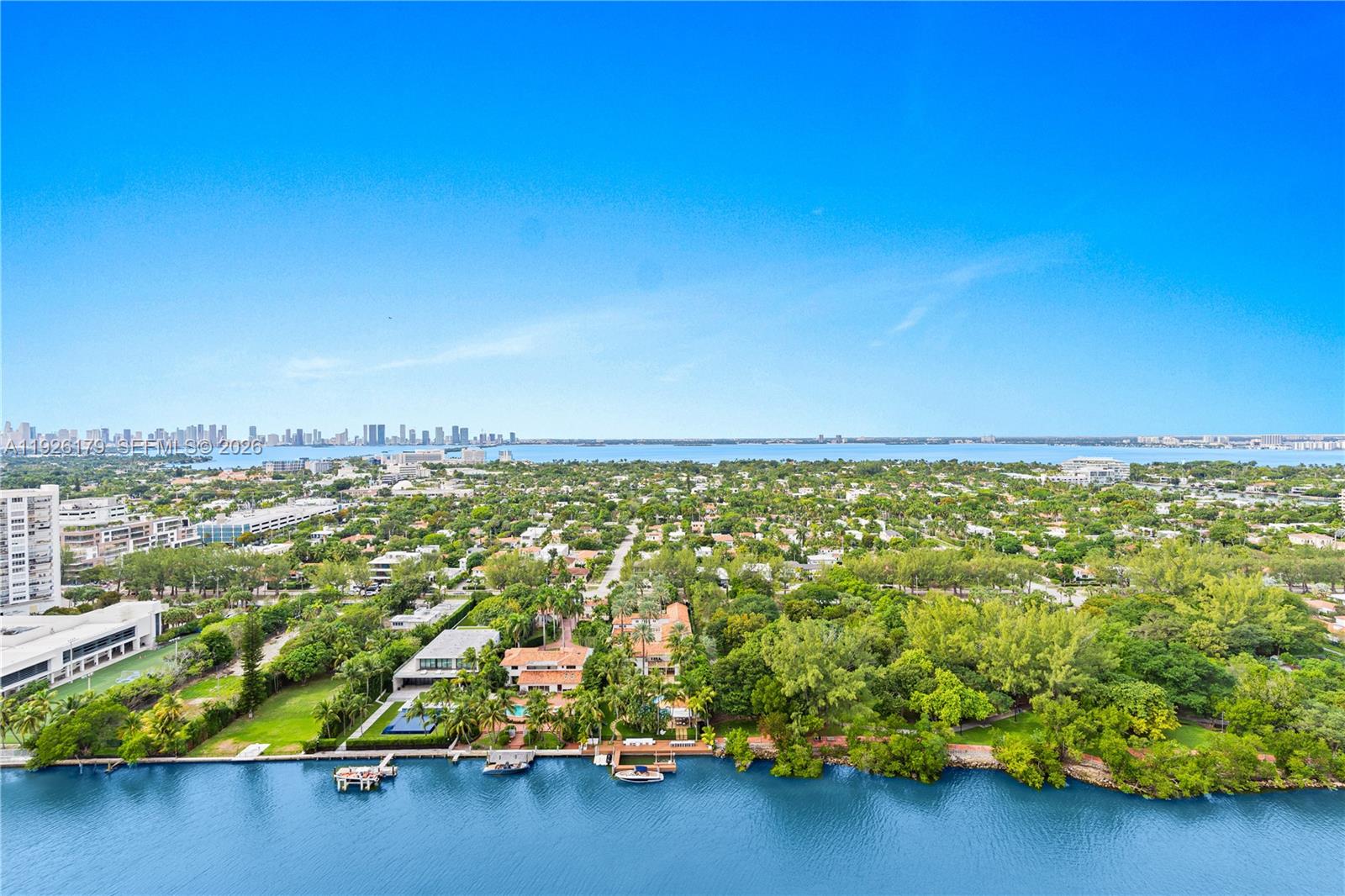 4401 Collins Avenue 2517 Property Photo 4