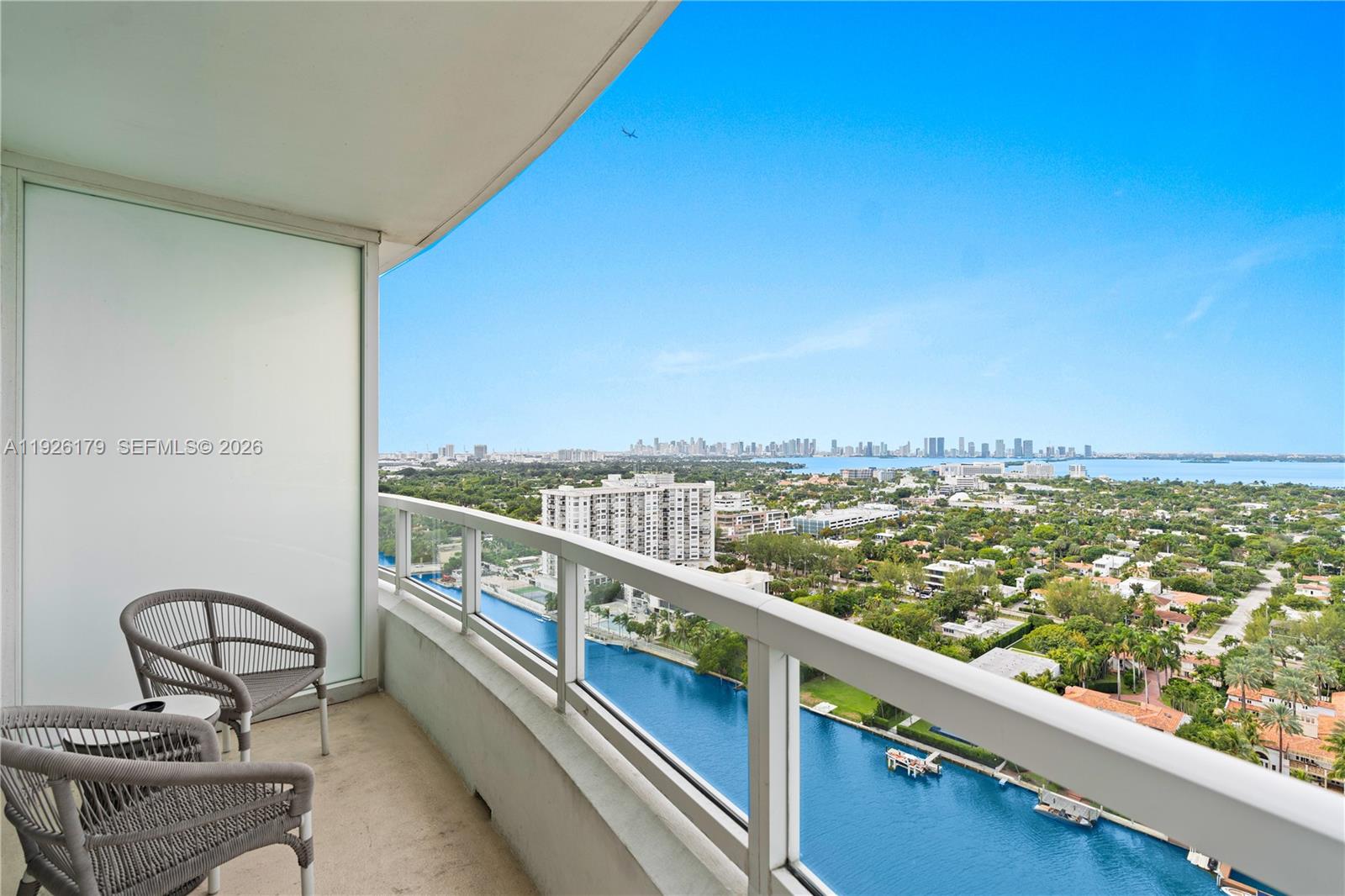 4401 Collins Avenue 2517 Property Photo 11