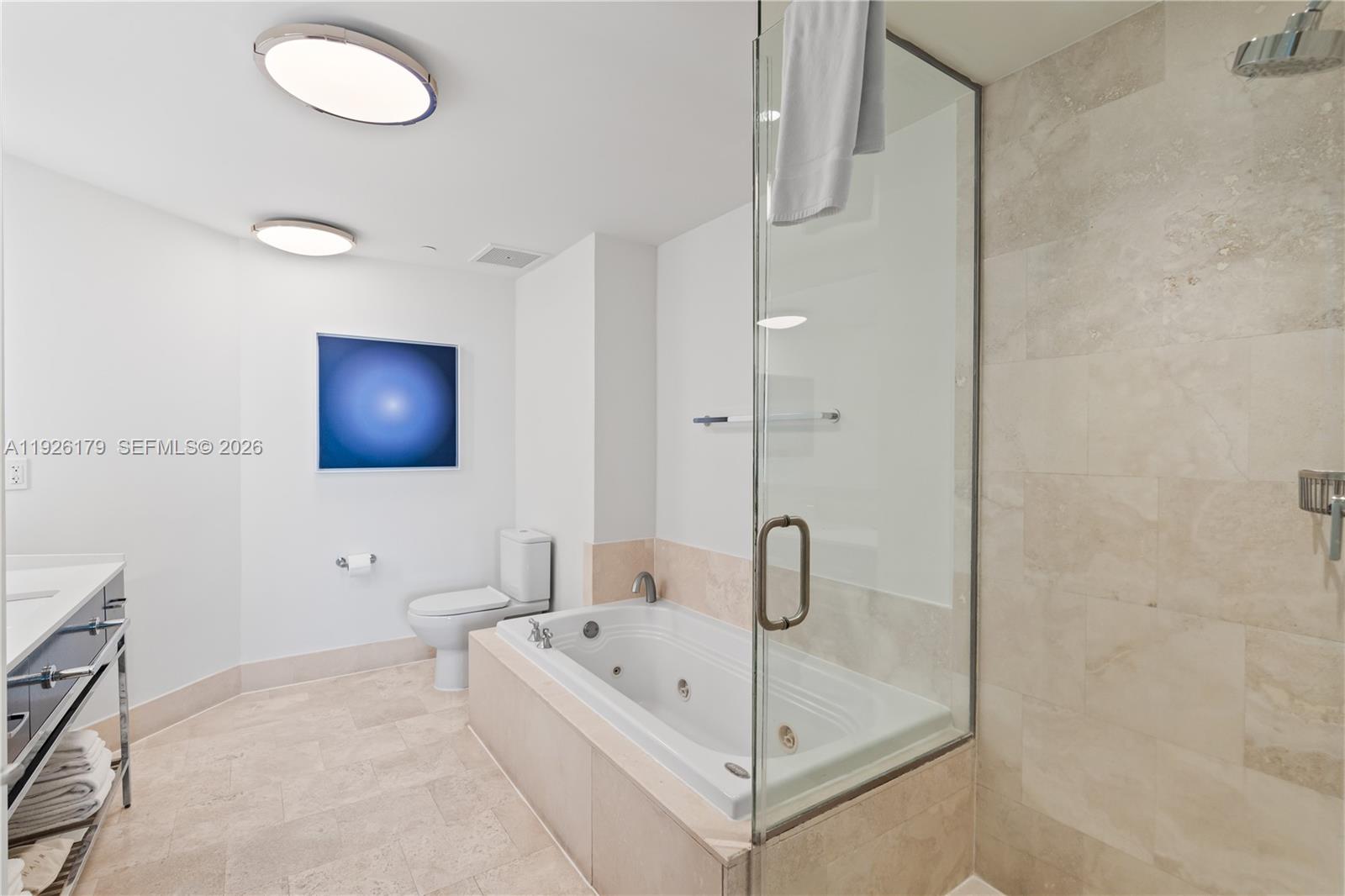 4401 Collins Avenue 2517 Property Photo 20