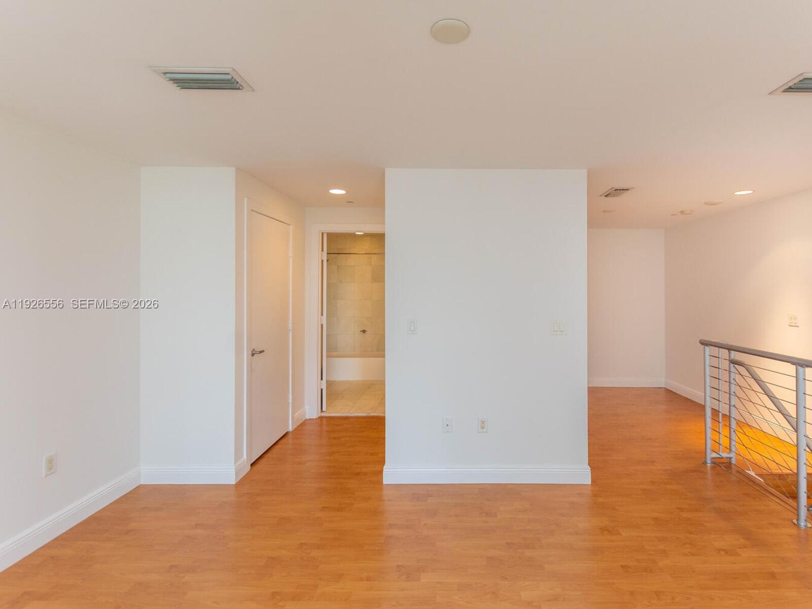 1050 Brickell Avenue 606 Property Photo 18