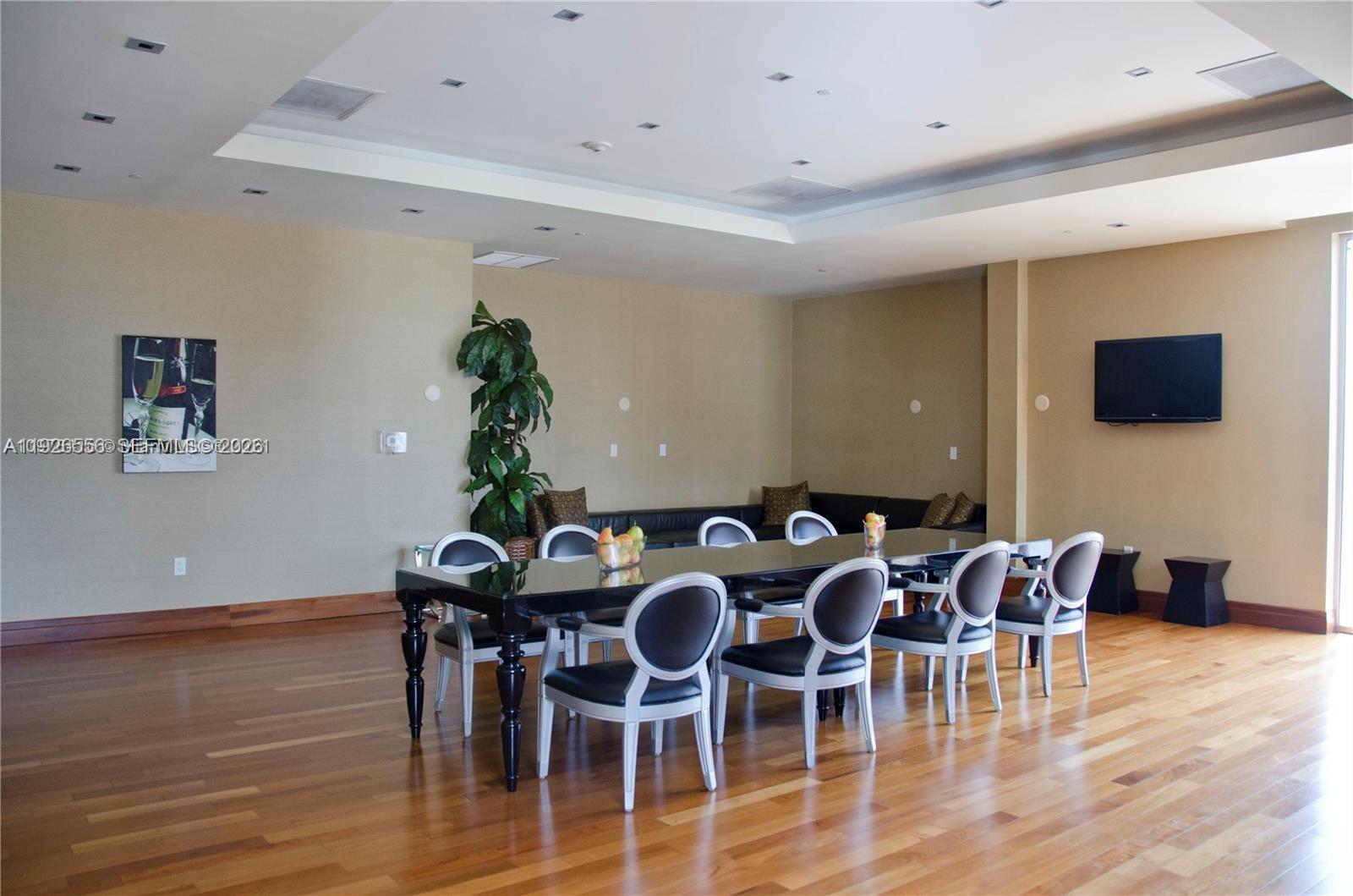 1050 Brickell Avenue 606 Property Photo 38