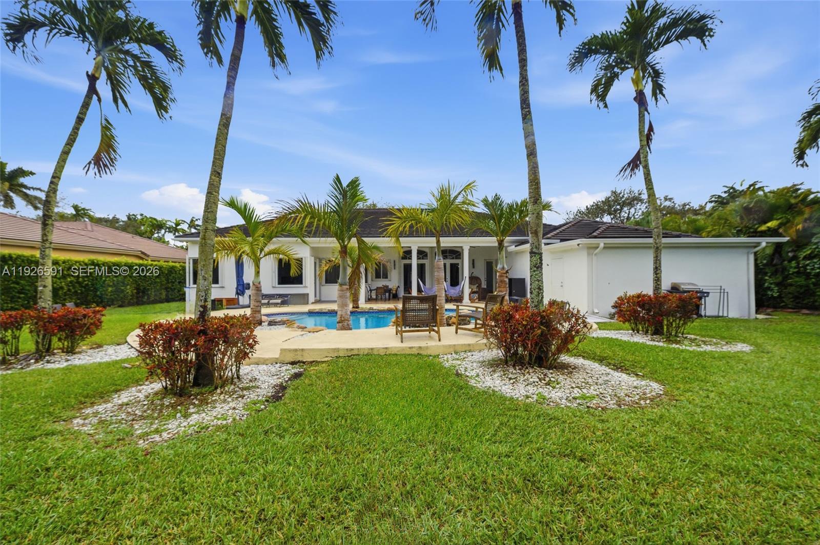 A11926591 Property Photo 4