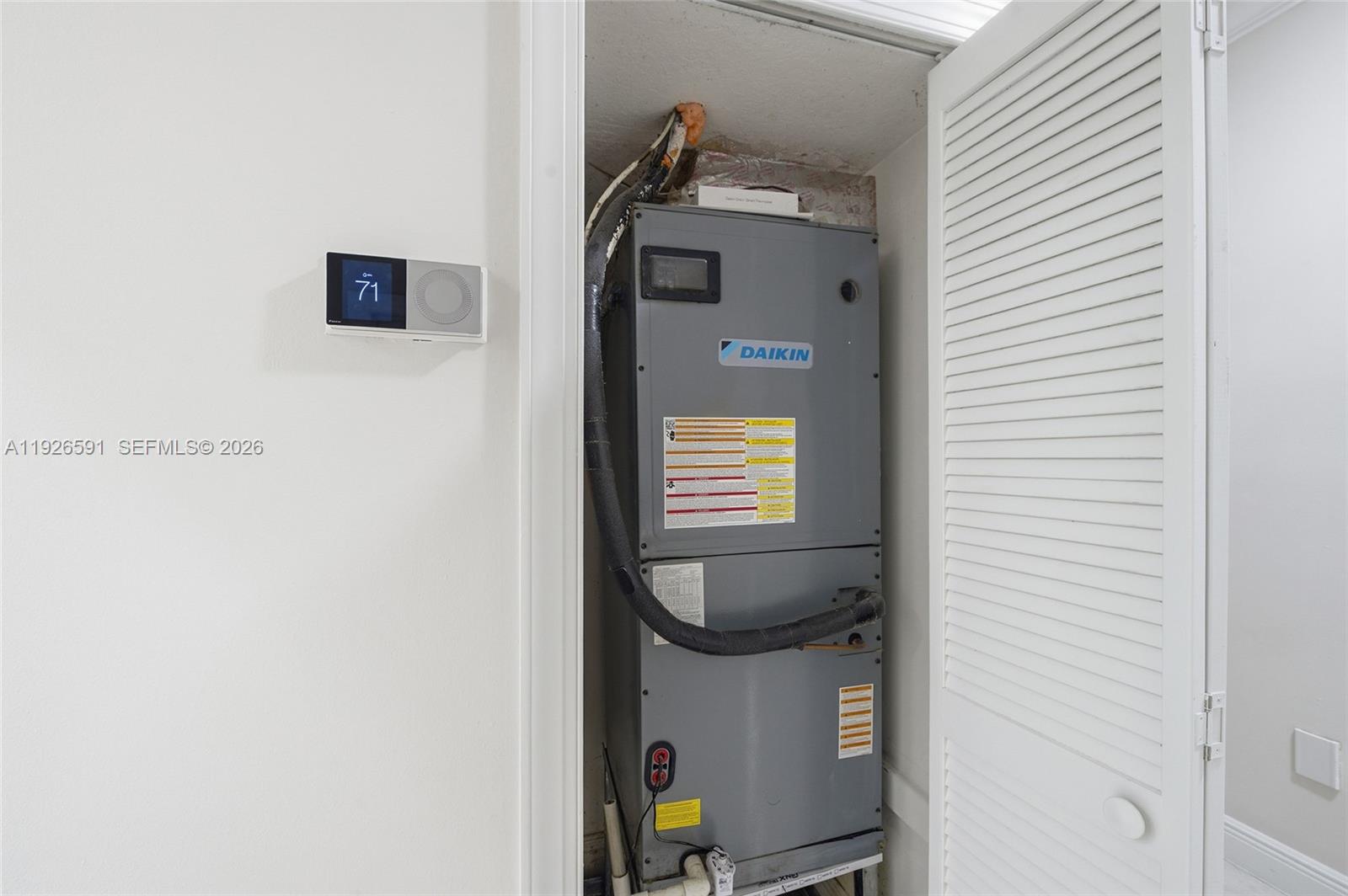 A11926591 Property Photo 18