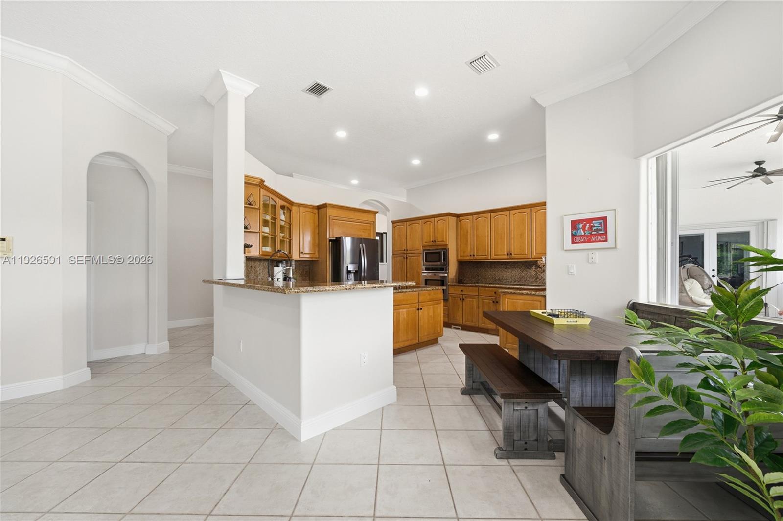A11926591 Property Photo 19