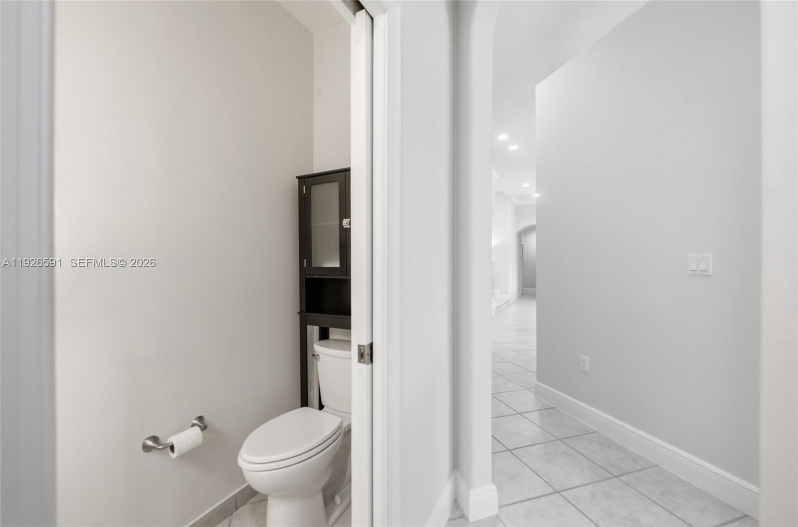 A11926591 Property Photo 22