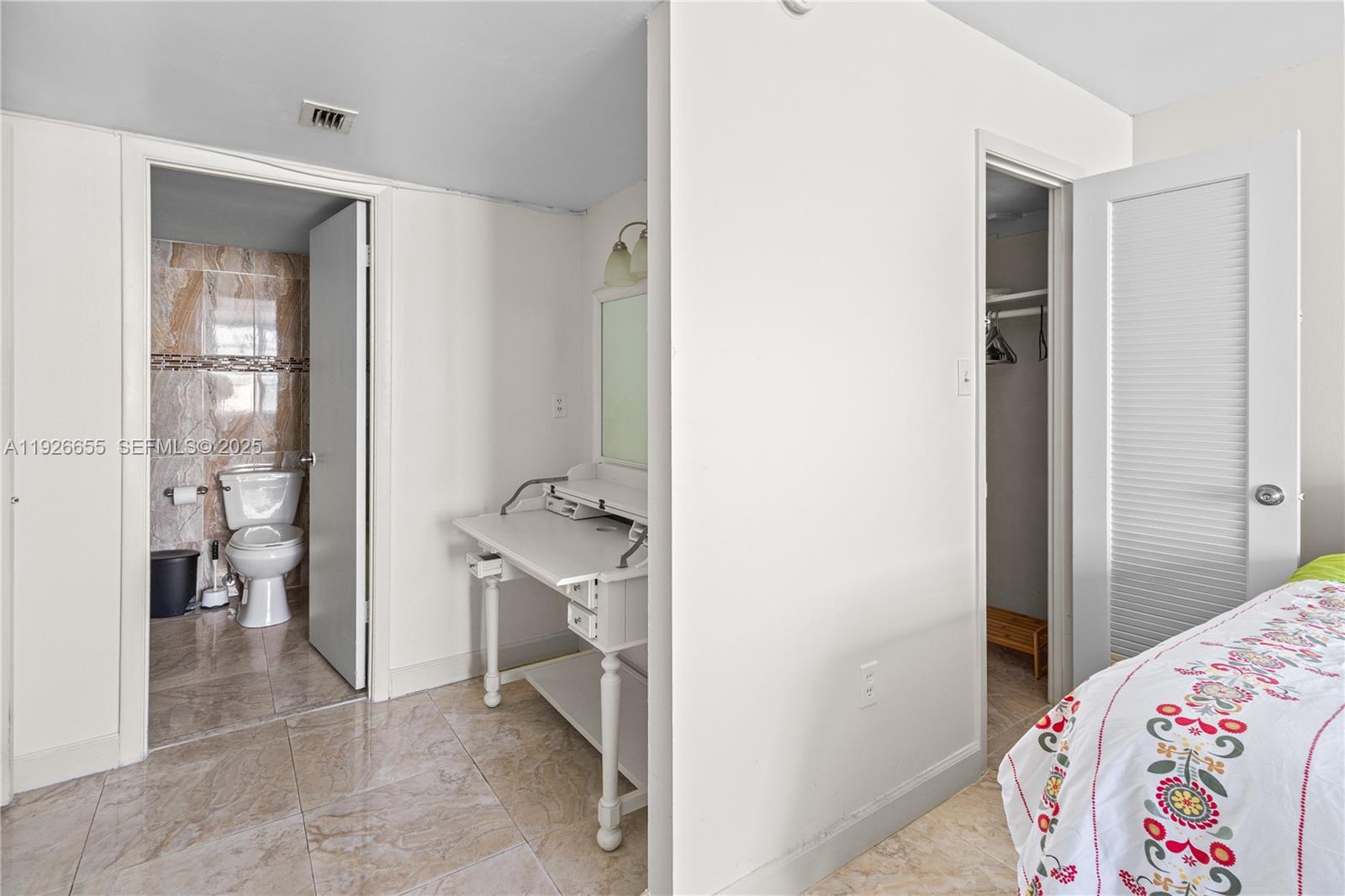 18011 Biscayne Boulevard 1501 Property Photo 25