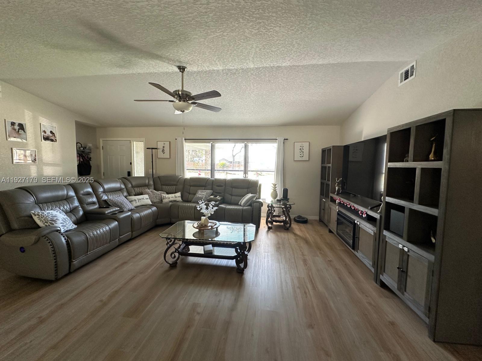 6525 Sw 138th Terrace Property Photo 9