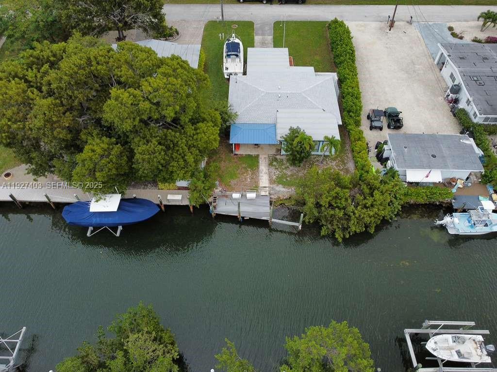 1403 Grouper Drive Property Photo 2