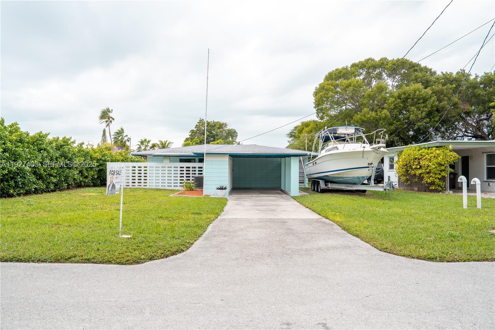 1403 Grouper Drive Property Photo 7